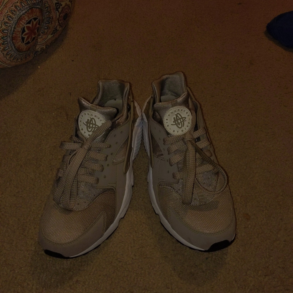 Nike Huaraches run gs